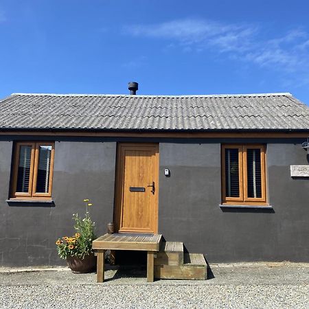 Fern Cottage - Luxurious 1 Bedroom - Blossom Farm Johnston Bagian luar foto