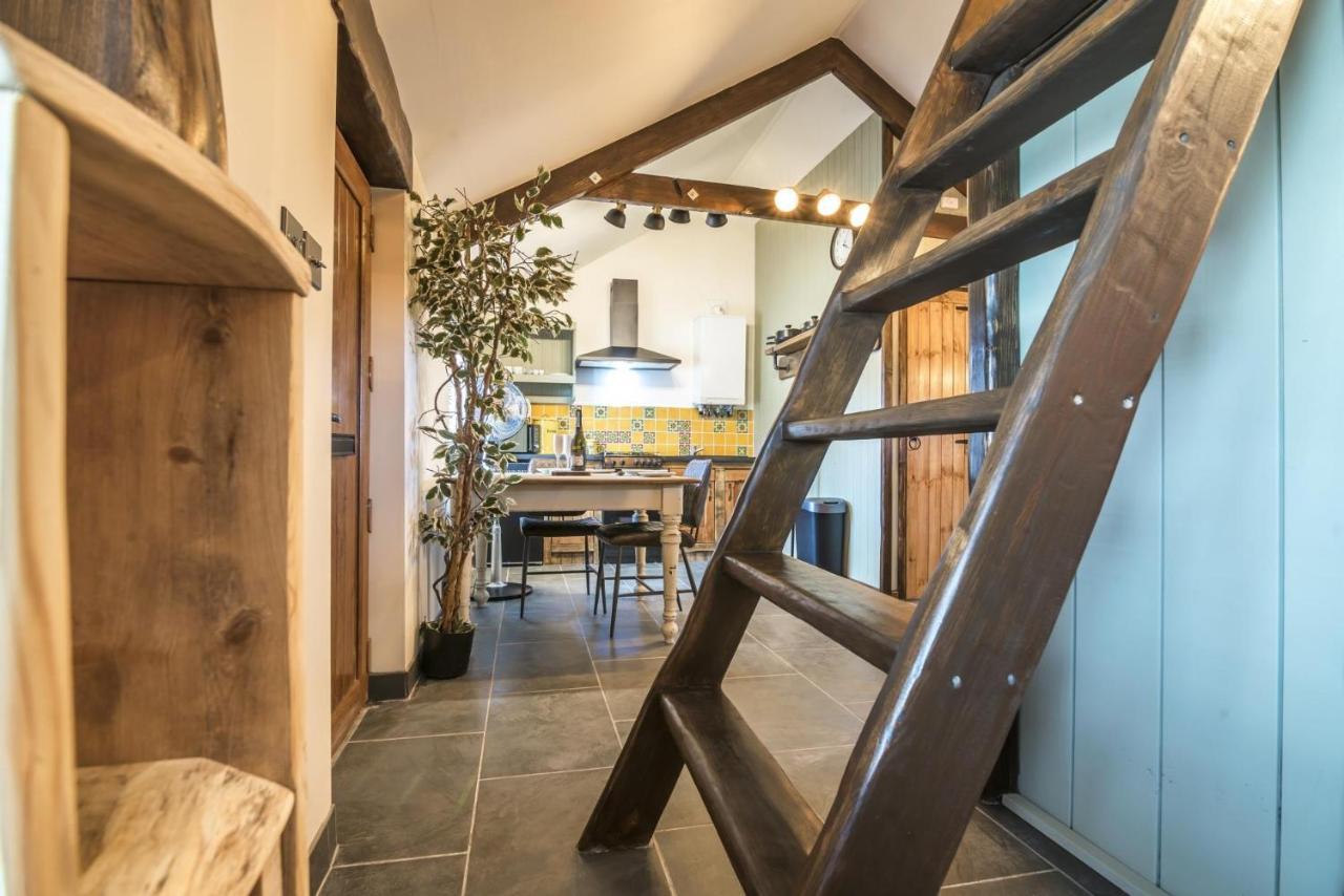 Fern Cottage - Luxurious 1 Bedroom - Blossom Farm Johnston Bagian luar foto