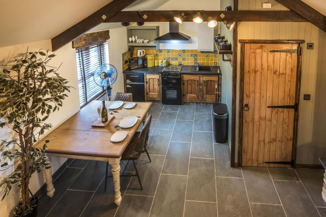 Fern Cottage - Luxurious 1 Bedroom - Blossom Farm Johnston Bagian luar foto
