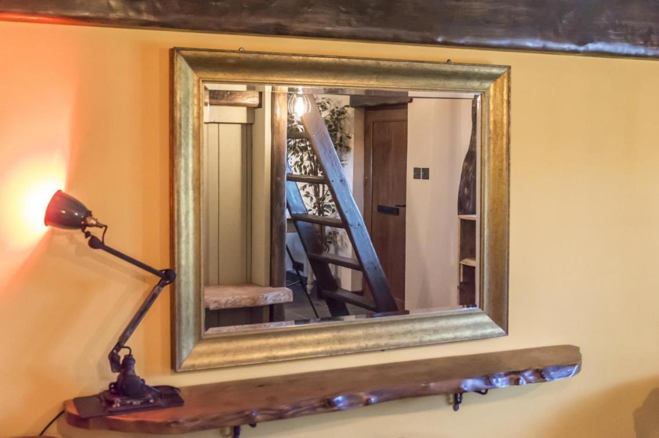 Fern Cottage - Luxurious 1 Bedroom - Blossom Farm Johnston Bagian luar foto