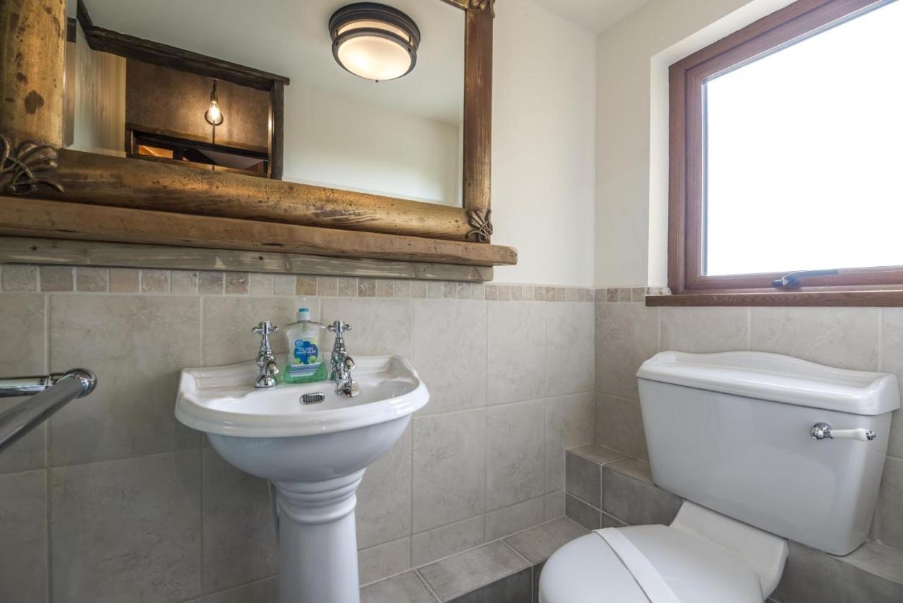 Fern Cottage - Luxurious 1 Bedroom - Blossom Farm Johnston Bagian luar foto