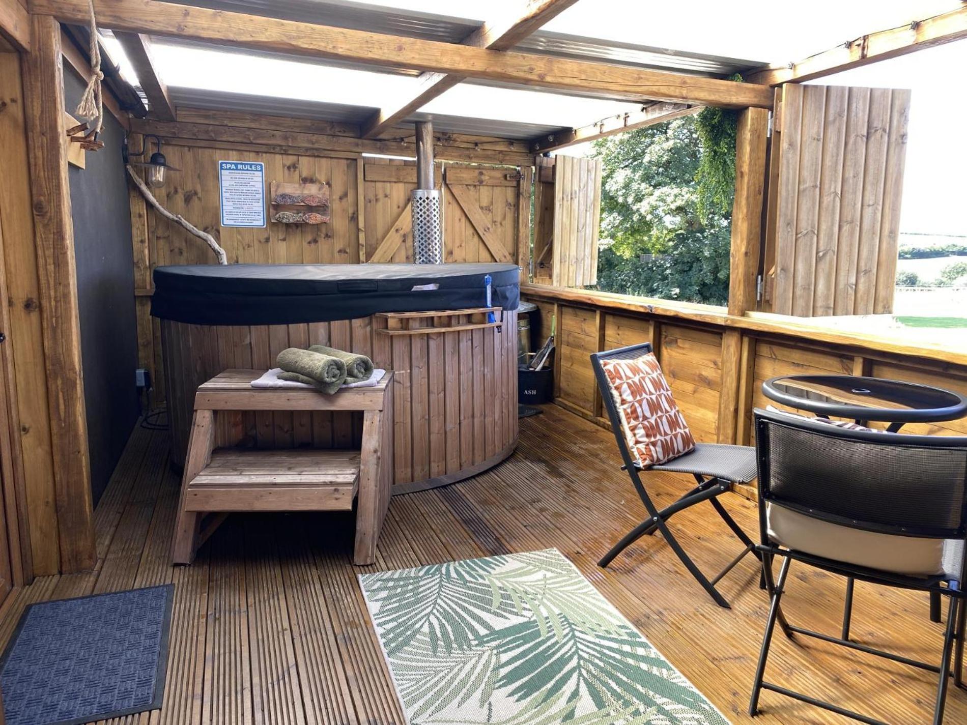 Fern Cottage - Luxurious 1 Bedroom - Blossom Farm Johnston Bagian luar foto